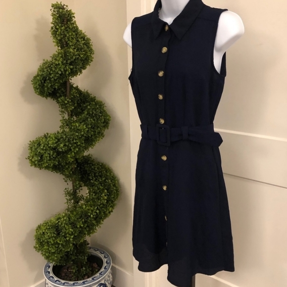 Monteau Collared Dress with Belt - Picture 4 of 10